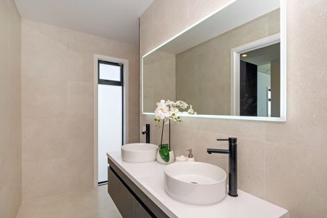 Photo of property in 16 Pacific Parade, Coastlands, Whakatane, 3120