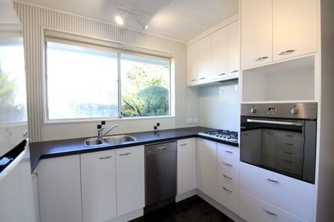 Photo of property in 1/19 Parkvale Road, Karori, Wellington, 6012