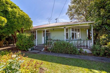 Photo of property in 8 Garrison Street, Carterton, 5713