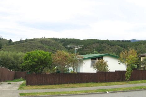 Photo of property in 60 Norana Road, Timberlea, Upper Hutt, 5018