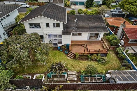 Photo of property in 14 Ardal Grove, Tirohanga, Lower Hutt, 5010