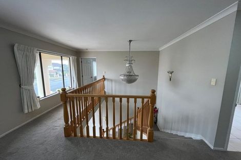 Photo of property in 98 Meadowland Drive, Somerville, Auckland, 2014