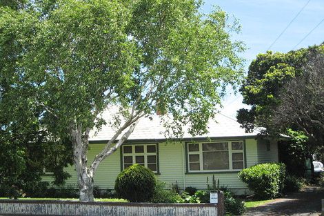 Photo of property in 17 Wainoni Road, Wainoni, Christchurch, 8061