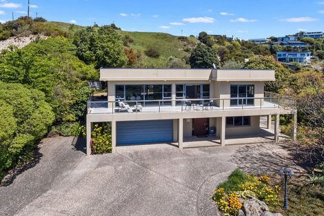 Photo of property in 10 Torlesse Drive, Kaiteriteri, Motueka, 7197