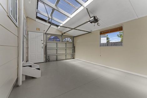 Photo of property in 5 Newton Place, Westbrook, Palmerston North, 4412