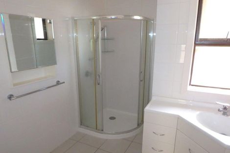 Photo of property in 68 Carrington Avenue, Silverdale, Hamilton, 3216