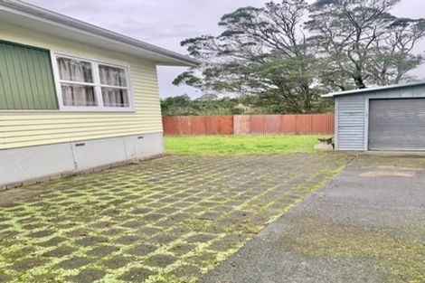 Photo of property in 21 Riverpark Crescent, Henderson, Auckland, 0610