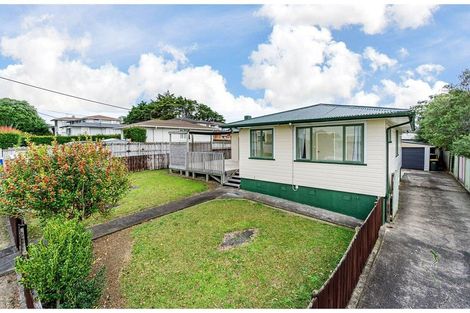 Photo of property in 26 Geordie Street, Henderson, Auckland, 0612