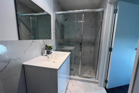 Photo of property in 2 Warbler Crescent, Papakura, 2110