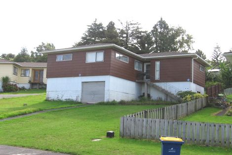 Photo of property in 11 Yule Place, Massey, Auckland, 0614