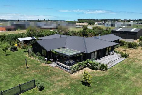 Photo of property in 9 Lakeview Drive, Foxton Beach, Foxton, 4815