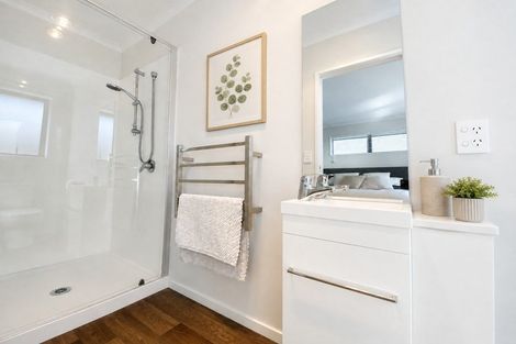 Photo of property in 16 Higgins Street, Woodend, 7610