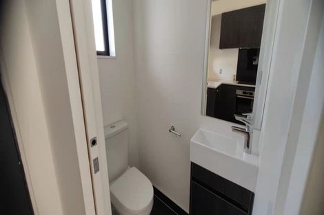 Photo of property in 11 Waru Lane, Te Atatu Peninsula, Auckland, 0610