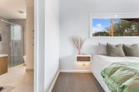 Photo of property in 20 Surville Place, Mairangi Bay, Auckland, 0630