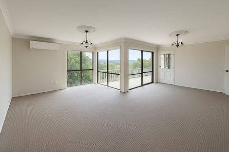 Photo of property in 10 Marina Heights, Half Moon Bay, Auckland, 2012