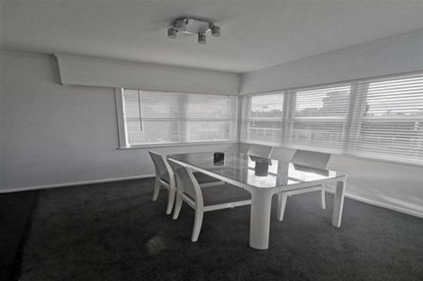 Photo of property in 3/240 Pakuranga Road, Pakuranga Heights, Auckland, 2010