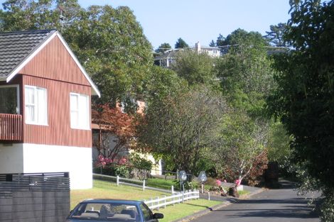 Photo of property in 2/82 Newhaven Terrace, Mairangi Bay, Auckland, 0630