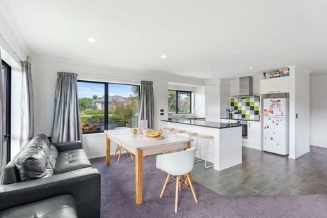 Photo of property in 10 Moy Place, Otaki, 5512