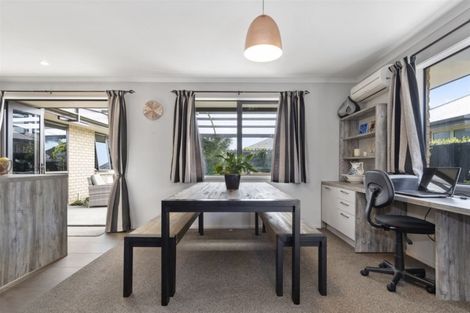 Photo of property in 10 Stamford Place, Ohauiti, Tauranga, 3112