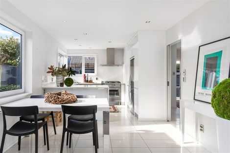 Photo of property in 402a Papanui Road, Papanui, Christchurch, 8053