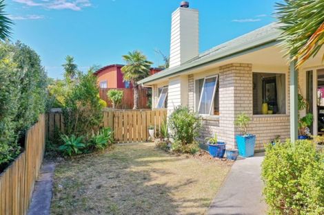 Photo of property in 16 Fishermans Drive, Coastlands, Whakatane, 3120