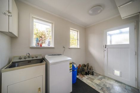Photo of property in 123 Ruamahanga Crescent, Terrace End, Palmerston North, 4410