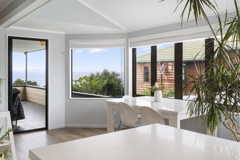 Photo of property in 146 Pacific Parade, Army Bay, Whangaparaoa, 0930