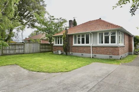 Photo of property in 9 Manawatu Street, Hokowhitu, Palmerston North, 4410