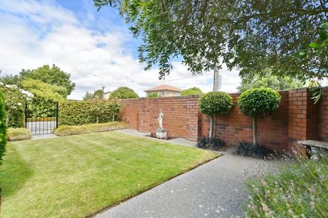 Photo of property in 158 Avonhead Road, Avonhead, Christchurch, 8042