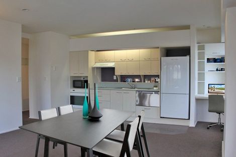 Photo of property in St Peters Apartments, 8a/192 Willis Street, Te Aro, Wellington, 6011