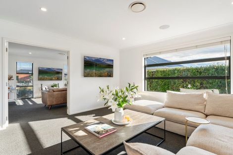 Photo of property in 77 The Boulevard, Papamoa Beach, Papamoa, 3118