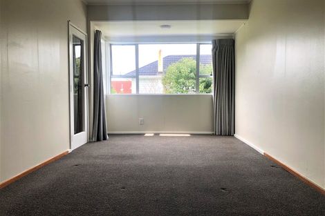 Photo of property in 2/18 Agra Crescent, Khandallah, Wellington, 6035