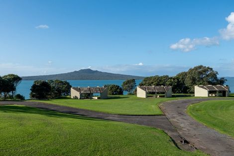 Photo of property in 4/22 North Avenue, Narrow Neck, Auckland, 0624