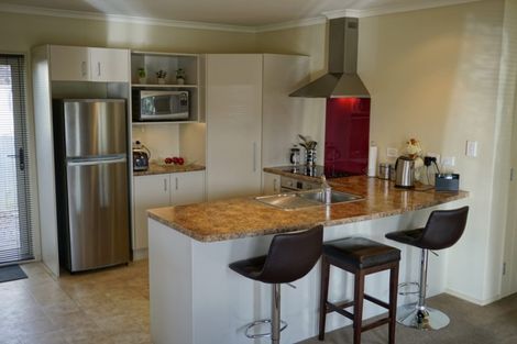 Photo of property in 8 Sackville Street, Martinborough, 5711