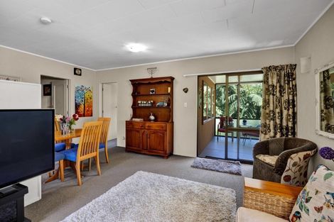 Photo of property in 14 Spencer Place, Merrilands, New Plymouth, 4312