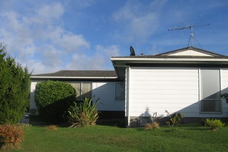 Photo of property in 112 Leeward Drive, Whitby, Porirua, 5024
