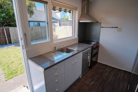 Photo of property in 2/12 Penhelig Place, Burnside, Christchurch, 8053