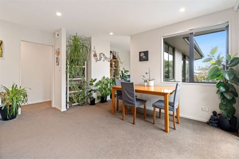 Photo of property in 76 Rowan Avenue, Aranui, Christchurch, 8061