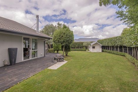 Photo of property in 18 Hampstead Close, Rangiora, 7400