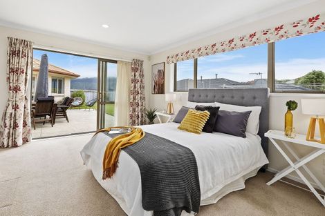 Photo of property in 177 Woodman Drive, Tawa, Wellington, 5028