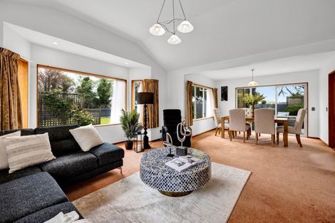 Photo of property in 25 Rimu Street, Inglewood, 4330