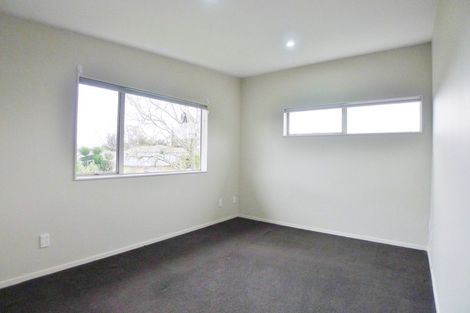 Photo of property in 9/45a Swanson Road, Henderson, Auckland, 0610