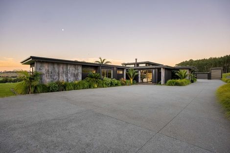 Photo of property in 55 Hull Road, Waitoki, Kaukapakapa, 0871