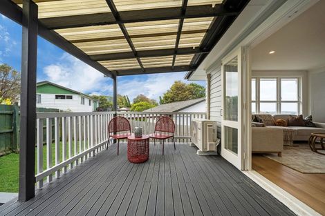 Photo of property in 1/20 Sarajevo Place, Massey, Auckland, 0614