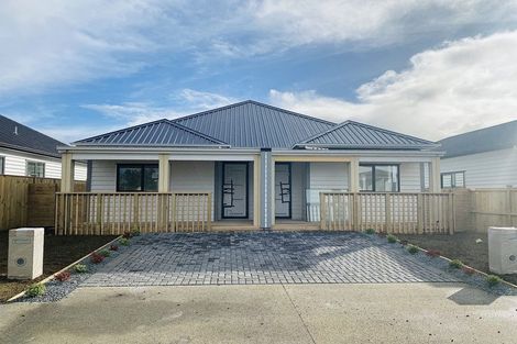 Photo of property in 14b Woven Place, Karaka, Papakura, 2113