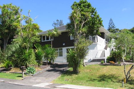 Photo of property in 94 Canongate Street, Birkdale, Auckland, 0626