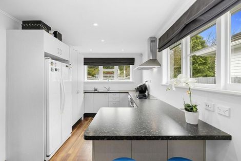 Photo of property in 302 Stokes Valley Road, Stokes Valley, Lower Hutt, 5019