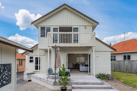 Photo of property in 55 Plunket Terrace, Hamilton East, Hamilton, 3216