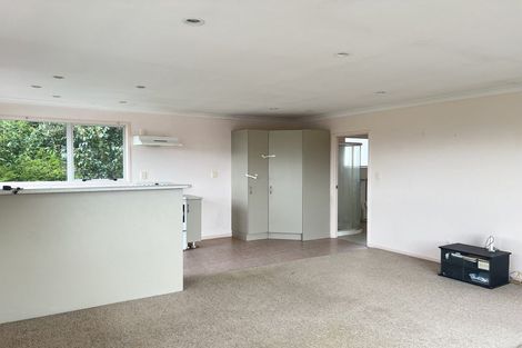 Photo of property in 16a Normanton Street, Glenfield, Auckland, 0629