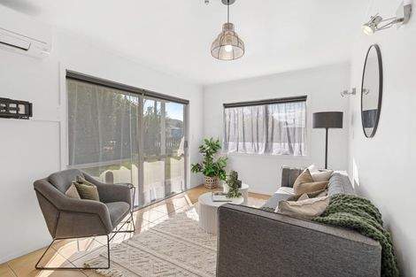 Photo of property in 106 Brandon Street, Featherston, 5710